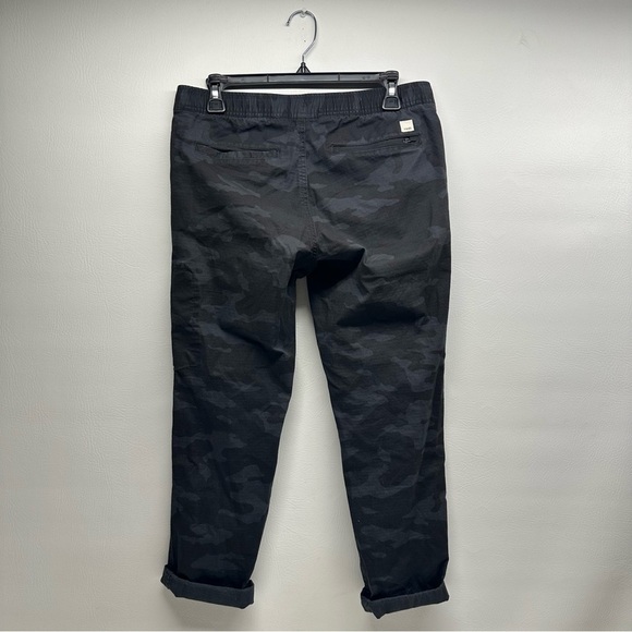 VUORI Women's Black Camouflage joggers Pants  size medium - Picture 4 of 10